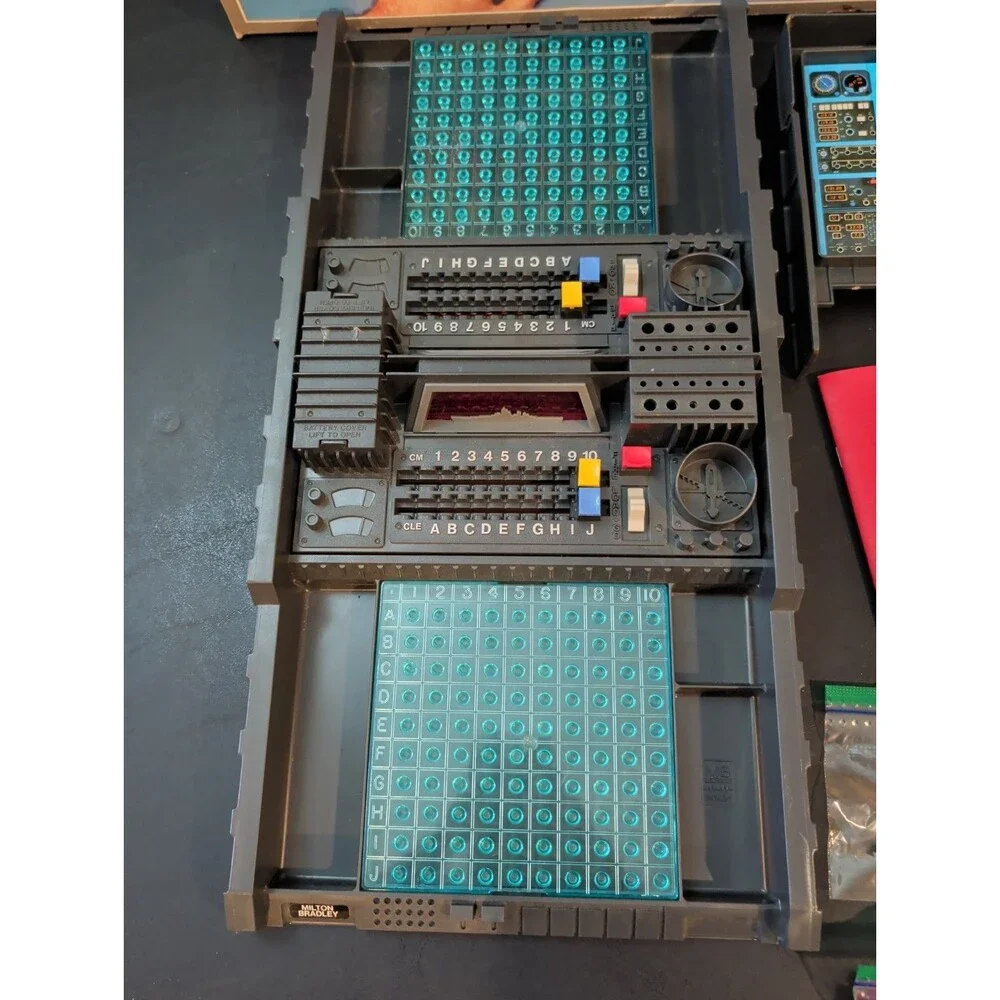 PARTS ONLY Vintage 1982 Milton Bradley Electronic Battleship Game In Box MB